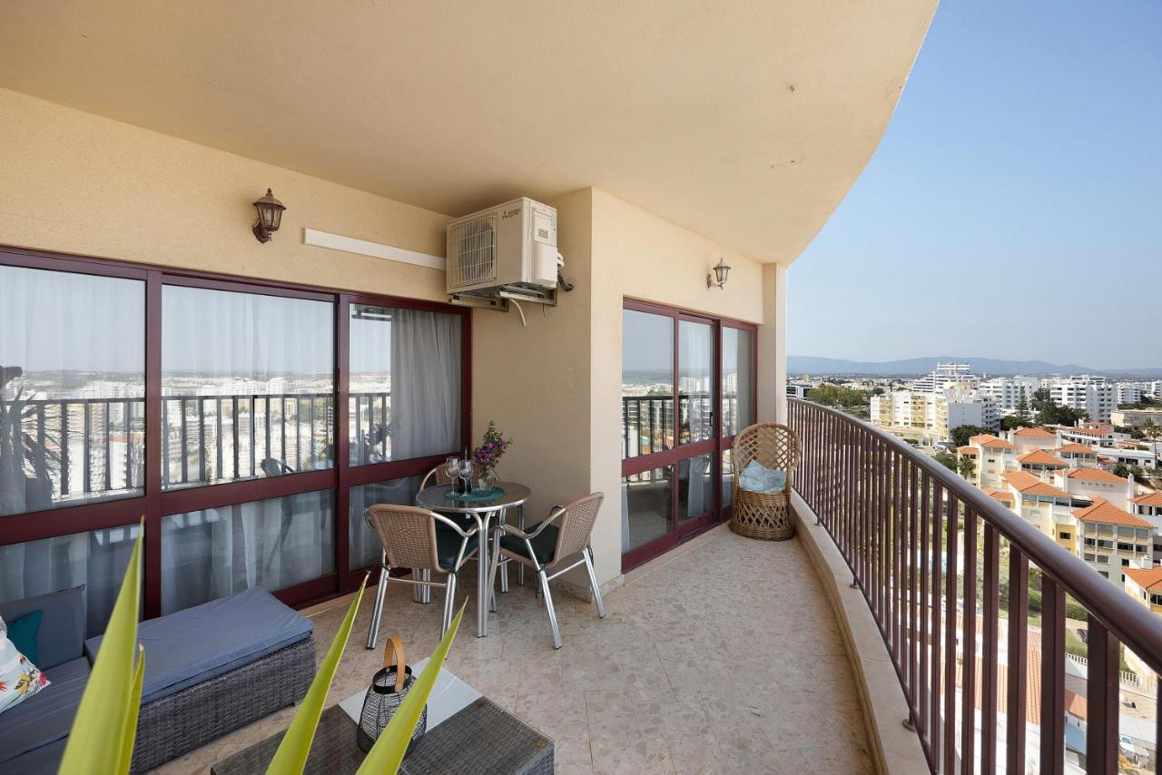 Sunny Escape Apartment Портиман Екстериор снимка