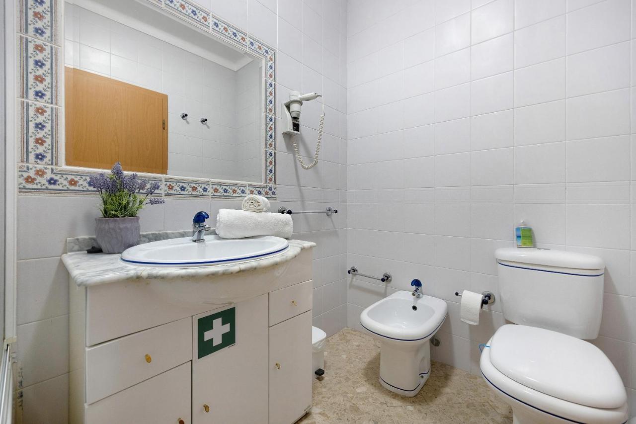 Sunny Escape Apartment Портиман Екстериор снимка